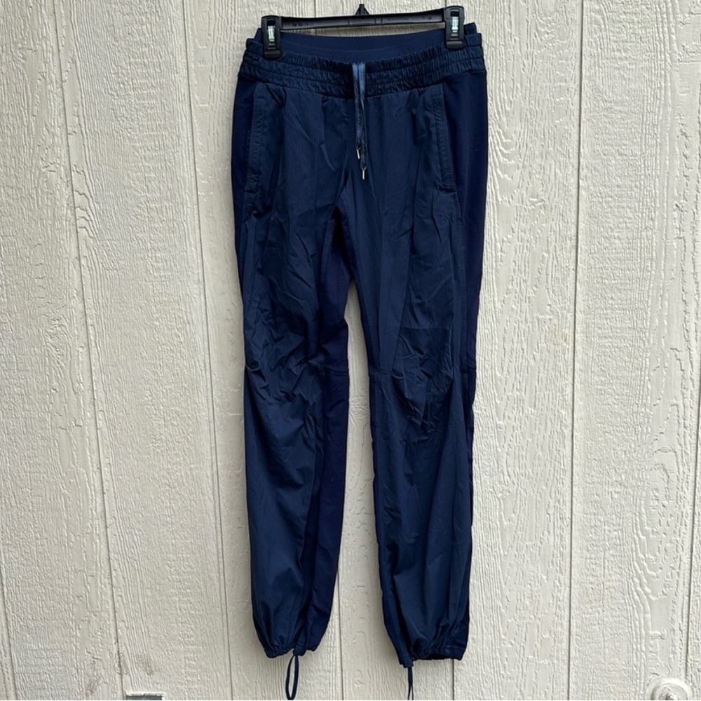 Lululemon jogger dance pants cinch ankle navy blue women’s size 6 drawstring